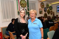 Küchenteam: Sabine und Anneliese